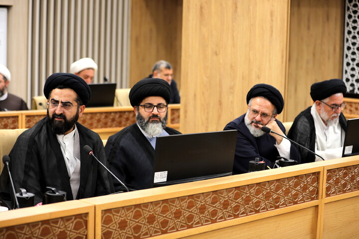 تصاویر/اختتامیه اجلاسیه  مدیران حوزه های علمیه استان ها و معاونان و مدیران ستادی