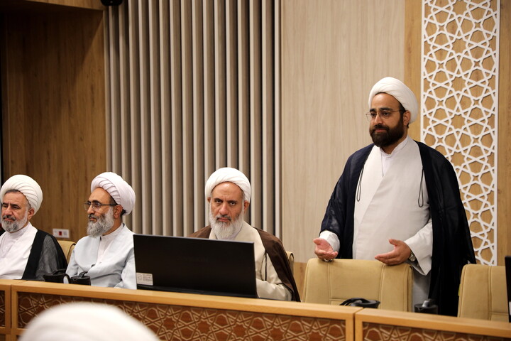 تصاویر/اختتامیه اجلاسیه  مدیران حوزه های علمیه استان ها و معاونان و مدیران ستادی