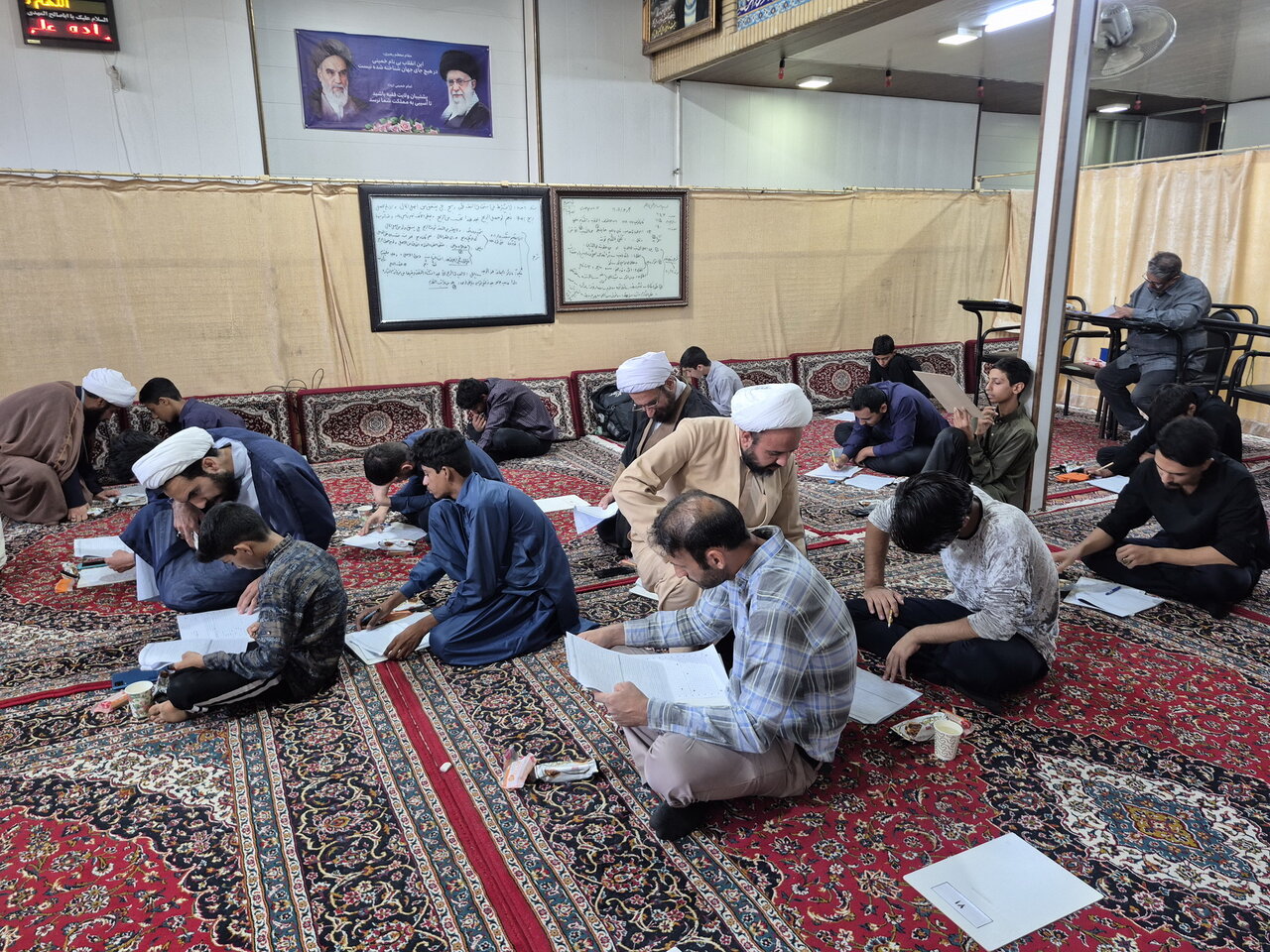مرحله دوم آزمون ورودی مدارس علمیه منطقه کاشان برگزار شد