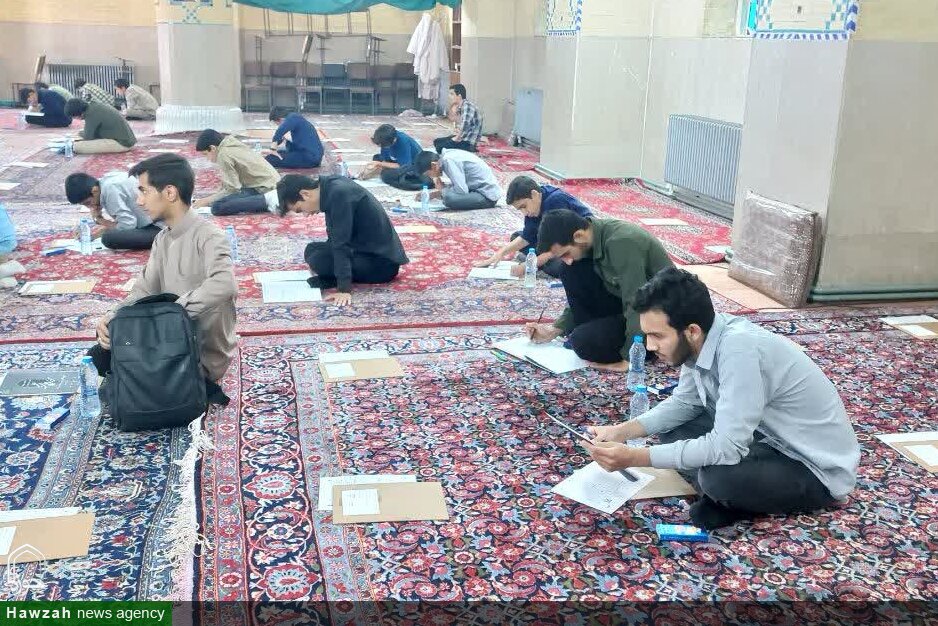 مرحله دوم امتحانات ورودی حوزه در یزد