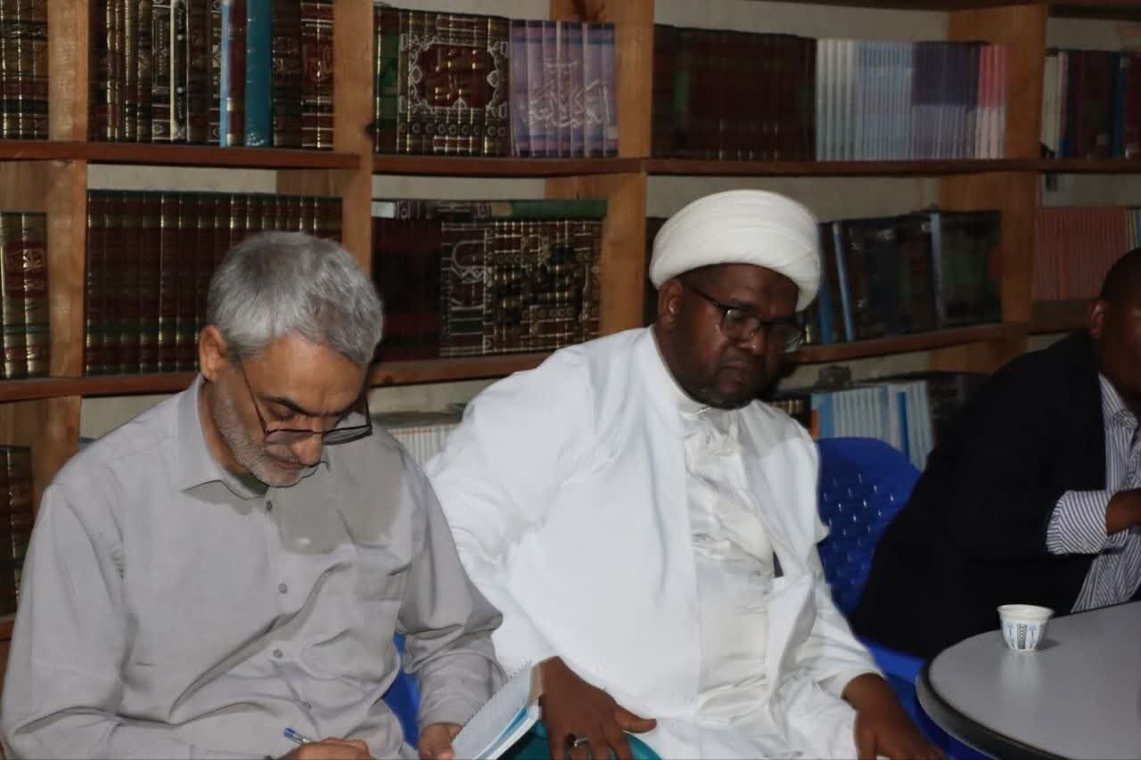 Ayatullah Mahdavi-Pour, Atembelea Ofisi ya Sheikh Mkuu wa Shia Tanzania, Ushirikiano wa Kielimu Wasisitizwa