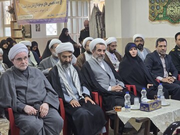 گردهمایی اساتید، مبلغان و طلاب حوزه‌های علمیه خواهران و برادران شهرستان نائین+ تصاویر