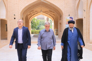 تصاویر/ بازدید رئیس کمیسیون امور داخلی کشور از مدارس علمیه یزد