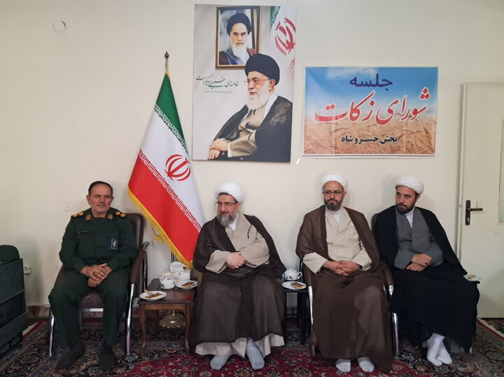 تصاویر / حضور نماینده ولی فقیه در استان آذربایجان شرقی در دفتر امام جمعه خسروشهر