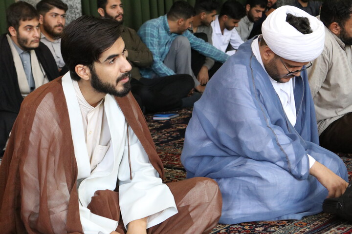 تصاویر/ درس اخلاق آیت الله موسوی اصفهانی در مسجد مدرسه علمیه آیت الله آخوند (ره)