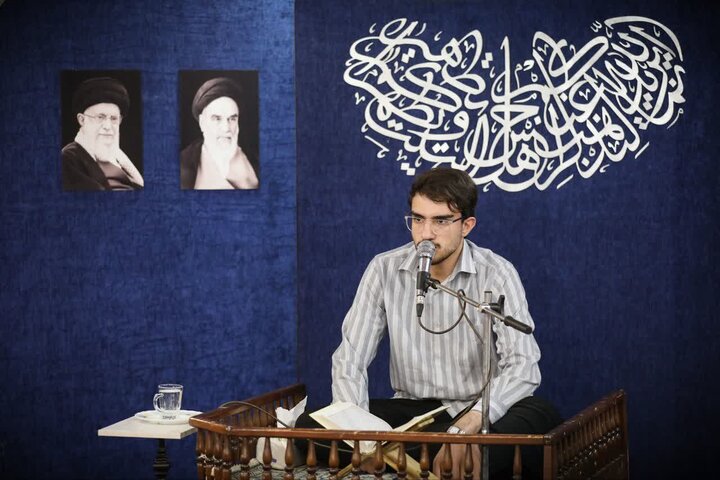 تصاویر /  دیدار امام جمعه قزوین در  جمع مجمع قاریان اهل‌بیت (علیهم السلام ) استان قزوین