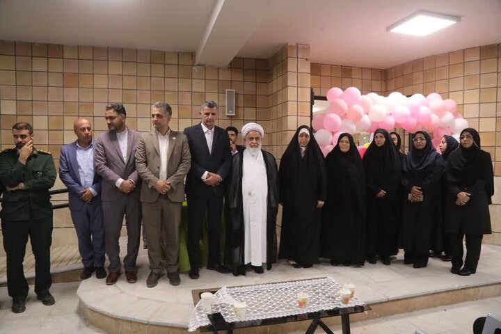 تصاویر / تجلیل از خیرین مدرسه ساز توسط امام جمعه آبیک