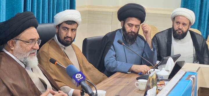 تصاویر/ نشست مدیران ، واقفان، هیئت‌های امنا و خادمین بقاع متبرکه با نماینده ولی فقیه در کهگیلویه و بویراحمد