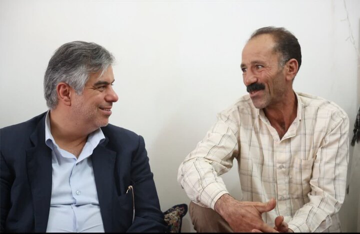 تصاویر/تجلیل از خانواده شهید مدافع امنیت «رضا رحمانی» در خنداب