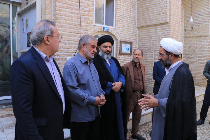 تصاویر/ بازدید رئیس کمیسیون امور داخلی کشور از مدارس علمیه یزد