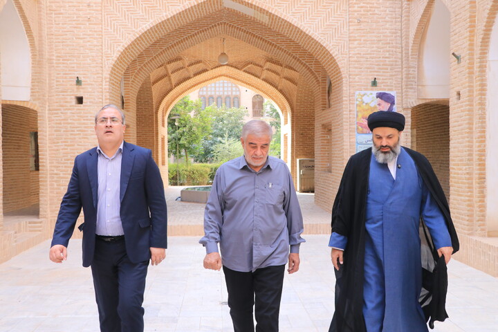 تصاویر/ بازدید رئیس کمیسیون امور داخلی کشور از مدارس علمیه یزد