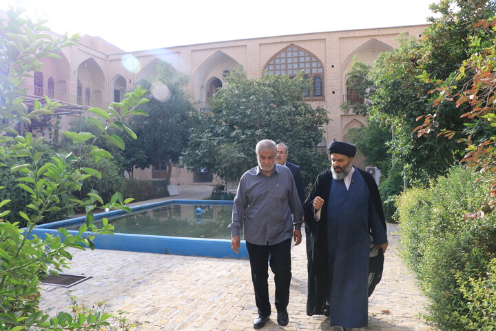 تصاویر/ بازدید رئیس کمیسیون امور داخلی کشور از مدارس علمیه یزد