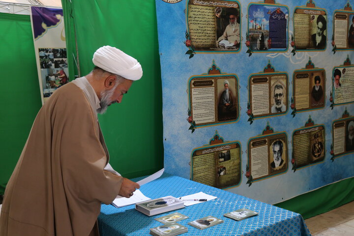 نشست خبری مدیر کل اوقاف و امور خیریه استان قم در هفته وقف