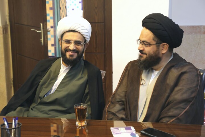 نماینده مردم شریف یزد در مجلس شورای اسلامی و حجت‌الاسلام والمسلمین سید حسين حسینی مدیر حوزه علمیه استان یزد