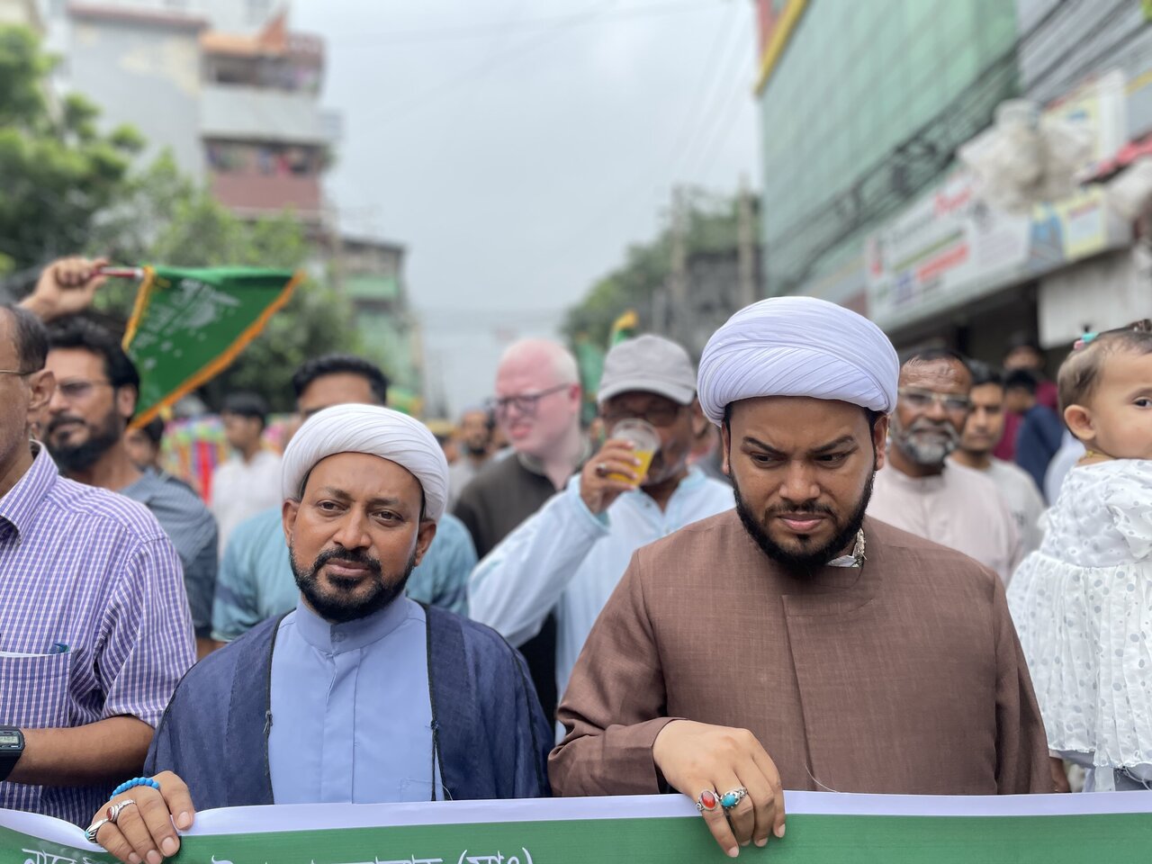 মোহাম্মদপুরে জশনে জুলুসে ঈদে মিলাদুন্নবী (সা.) উপলক্ষে বর্ণাঢ্য আনন্দ মিছিল/ছবি
