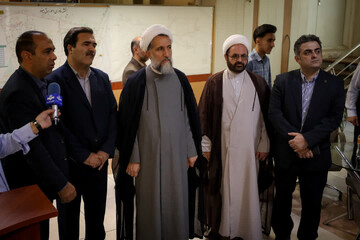 تصاویر / بازدید امام جمعه قزوین از شرکت توزیع نیروی برق استان