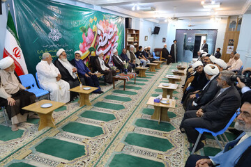تصاویر/ مراسم جشن میلاد پیامبر اکرم (ص) و امام جعفر صادق (ع) با حضور نماینده ولی فقیه در استان