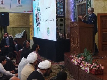 امام شهید بهترین الگو برای طلاب هستند