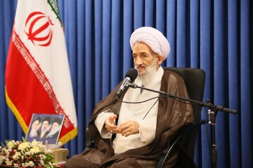 بصیرت و استقامت رمز ماندگاری نظام اسلامی است