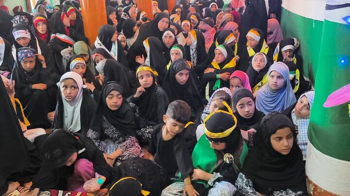 جلوس میلاد