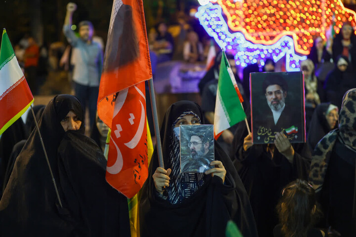 تصاویر | جشن میلاد با سعادت حضرت محمد مصطفی (ص) و امام جعفر صادق (ع) در میدان ائل‌گلی تبریز
