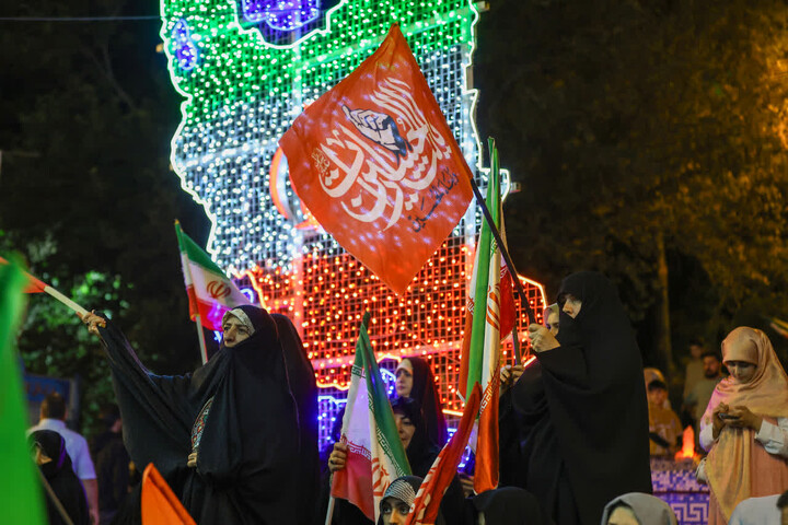 تصاویر | جشن میلاد با سعادت حضرت محمد مصطفی (ص) و امام جعفر صادق (ع) در میدان ائل‌گلی تبریز