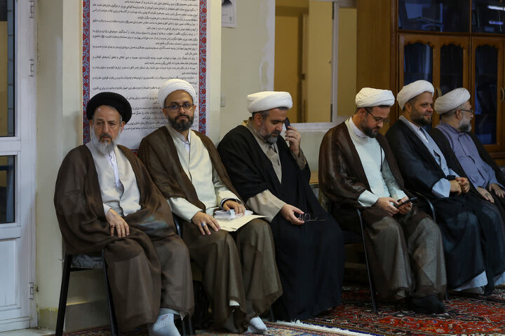 تصاویر / گرامیداشت میلاد نبوی و صادق آل‌محمد (ع) با حضور نماینده ولی‌فقیه در جمع حوزویان تبریز
