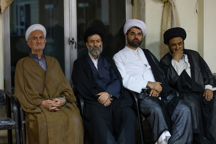 تصاویر / گرامیداشت میلاد نبوی و صادق آل‌محمد (ع) با حضور نماینده ولی‌فقیه در جمع حوزویان تبریز