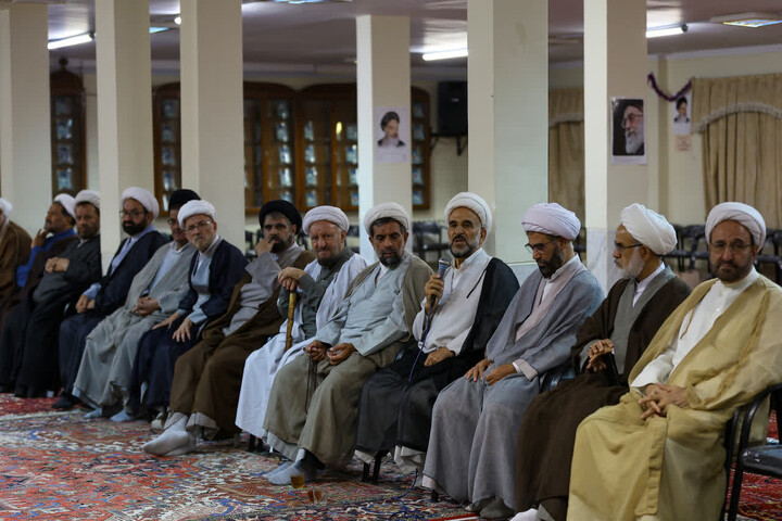 تصاویر / گرامیداشت میلاد نبوی و صادق آل‌محمد (ع) با حضور نماینده ولی‌فقیه در جمع حوزویان تبریز