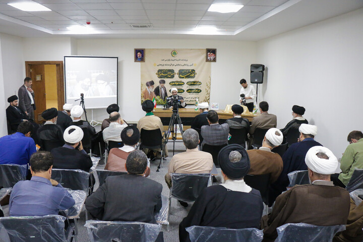 تصاویر/ آیین رونمایی از دو اثر مستند پژوهشی «تبارشناسی قائد شهید» و «تبارشناسی صالح بعد صالح»