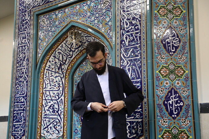 تصاویر/ مراسم عمامه گذاری طلاب توسط آیت الله العظمی مکارم شیرازی