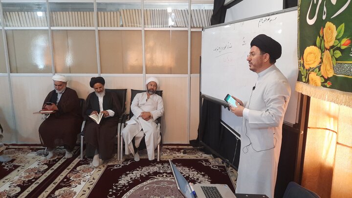 تصاویر/ کارگاه دانش‌افزایی اساتید مدارس علمیه چهارمحال و بختیاری