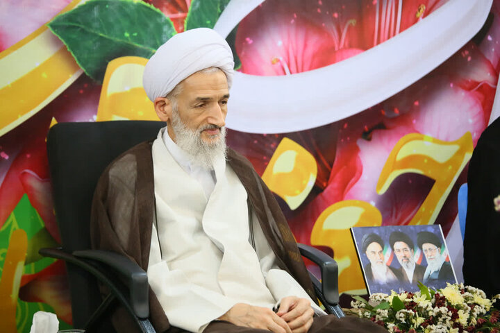 تصاویر/ مراسم جشن میلاد پیامبر اکرم (ص) و امام جعفر صادق (ع) با حضور نماینده ولی فقیه در استان