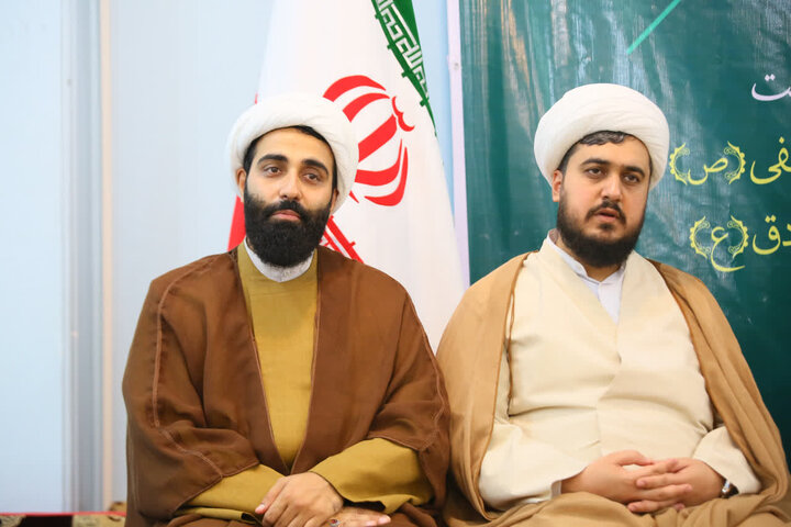 تصاویر/ مراسم جشن میلاد پیامبر اکرم (ص) و امام جعفر صادق (ع) با حضور نماینده ولی فقیه در استان