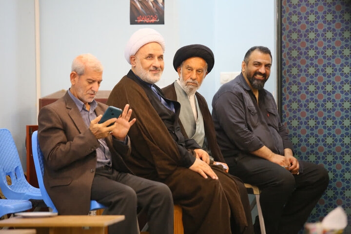 تصاویر/ مراسم جشن میلاد پیامبر اکرم (ص) و امام جعفر صادق (ع) با حضور نماینده ولی فقیه در استان