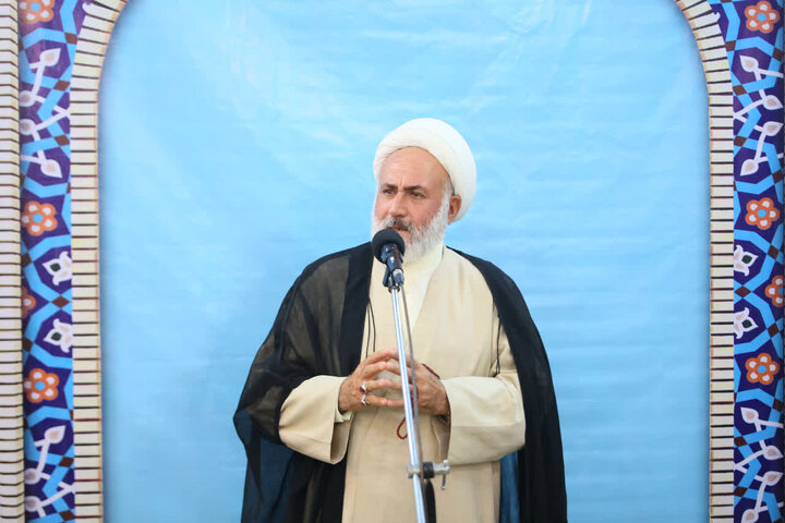 تصاویر/ مراسم جشن میلاد پیامبر اکرم (ص) و امام جعفر صادق (ع) با حضور نماینده ولی فقیه در استان