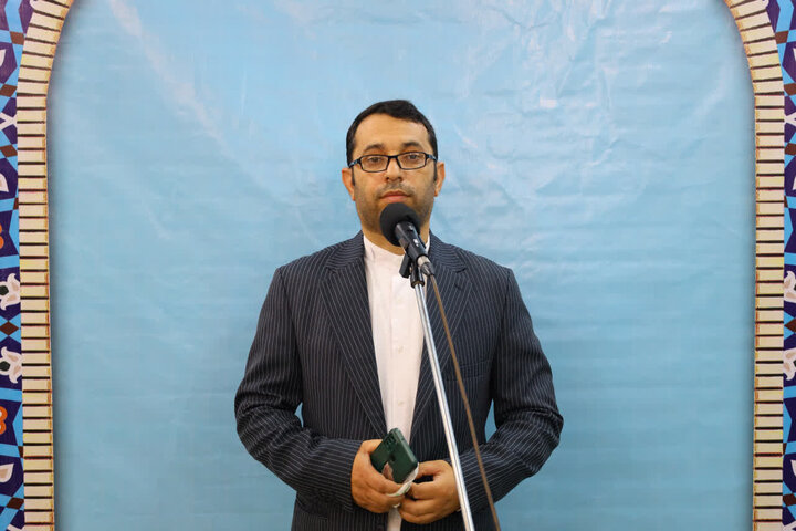 تصاویر/ مراسم جشن میلاد پیامبر اکرم (ص) و امام جعفر صادق (ع) با حضور نماینده ولی فقیه در استان