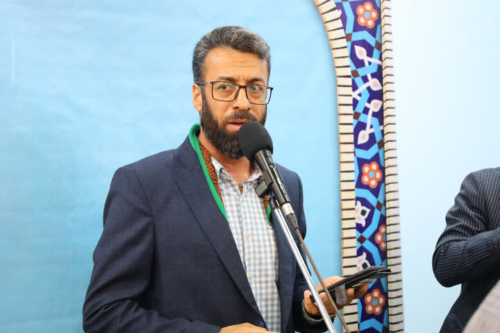 تصاویر/ مراسم جشن میلاد پیامبر اکرم (ص) و امام جعفر صادق (ع) با حضور نماینده ولی فقیه در استان