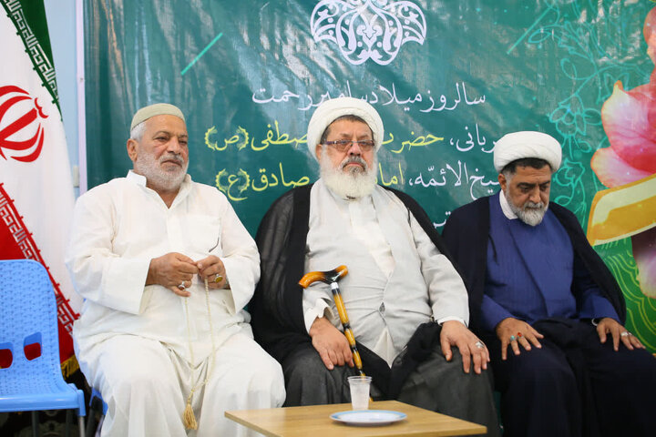 تصاویر/ مراسم جشن میلاد پیامبر اکرم (ص) و امام جعفر صادق (ع) با حضور نماینده ولی فقیه در استان