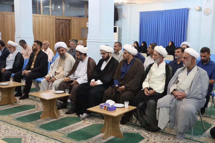تصاویر/ مراسم جشن میلاد پیامبر اکرم (ص) و امام جعفر صادق (ع) با حضور نماینده ولی فقیه در استان