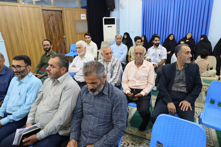 تصاویر/ مراسم جشن میلاد پیامبر اکرم (ص) و امام جعفر صادق (ع) با حضور نماینده ولی فقیه در استان