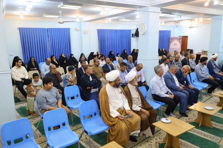 تصاویر/ مراسم جشن میلاد پیامبر اکرم (ص) و امام جعفر صادق (ع) با حضور نماینده ولی فقیه در استان