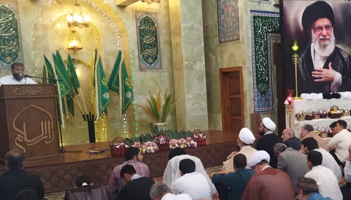 تصاویر/ مراسم عمامه گذاری طلاب مدرسه علمیه دارالسلام