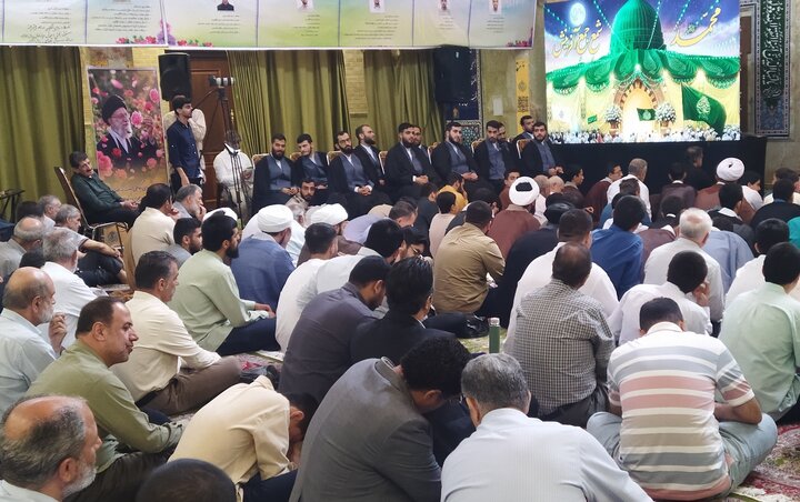 تصاویر/ مراسم عمامه گذاری طلاب مدرسه علمیه دارالسلام