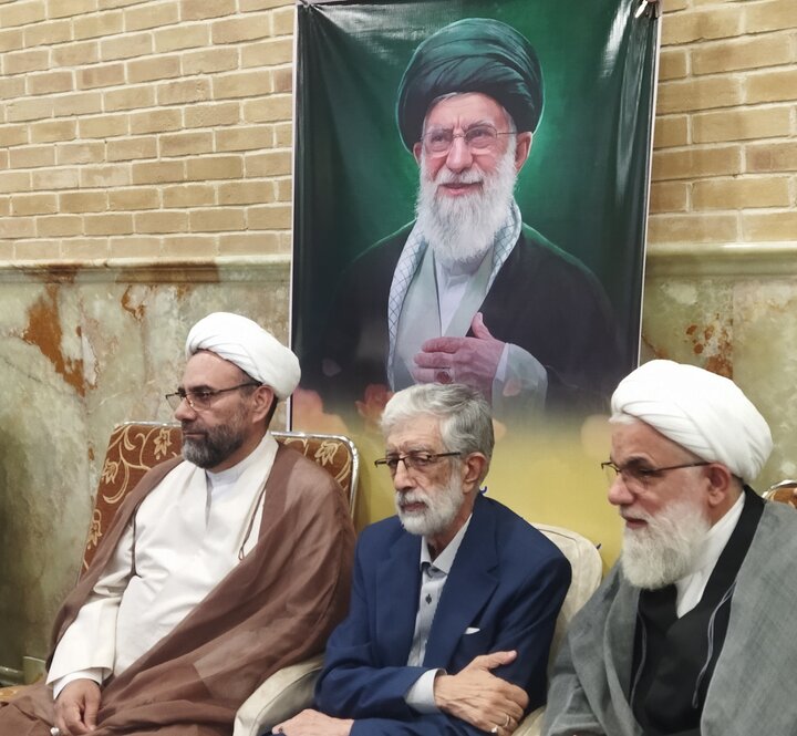 تصاویر/ مراسم عمامه گذاری طلاب مدرسه علمیه دارالسلام