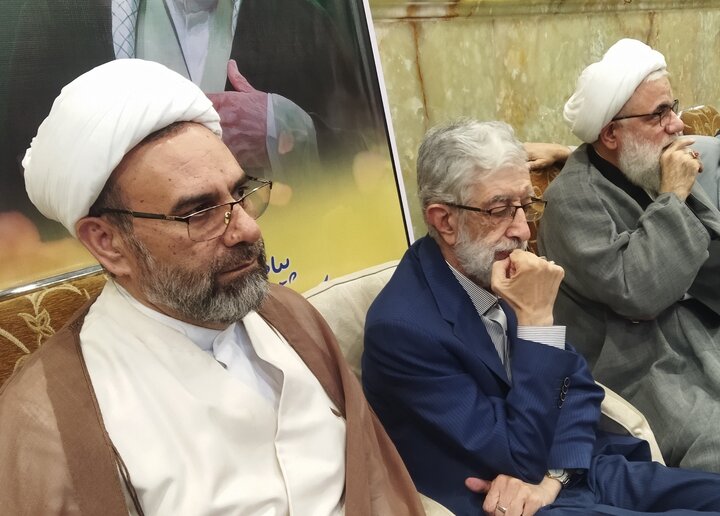 تصاویر/ مراسم عمامه گذاری طلاب مدرسه علمیه دارالسلام