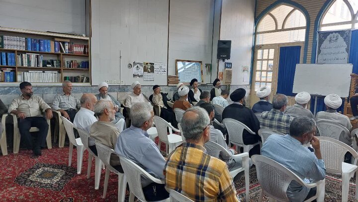 تصاویر/جشن ولادت پیامبر اکرم (ص) و امام جعفر صادق (ع) از طرف نماینده ولی‌فقیه در کاشان