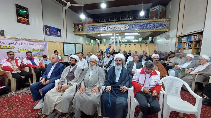 تصاویر/جشن ولادت پیامبر اکرم (ص) و امام جعفر صادق (ع) از طرف نماینده ولی‌فقیه در کاشان