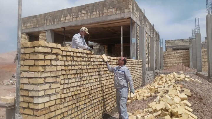 تصاویر/ ساخت مسکن برای خانواده‌های‌ کم‌برخوردار شهر جوشقان قالی به همت گروه جهادی حجت‌الاسلام کافی کاشان