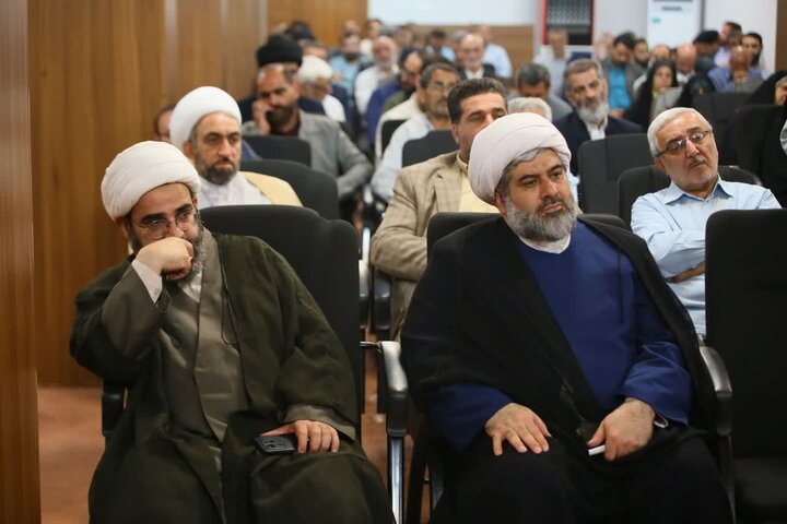 تصاویر/  دیدار تشکل های دینی و هیات مذهبی مازندران با نماینده ولی فقیه در استان